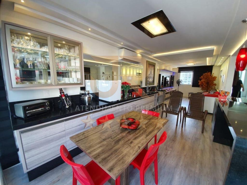 3 SUITES MOBILIADO