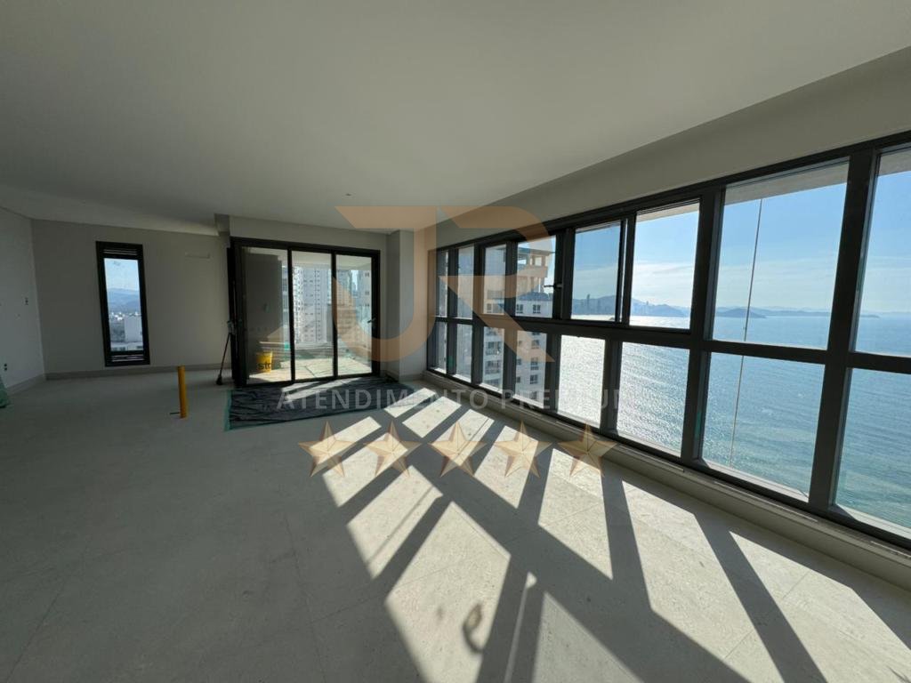 4 SUITES