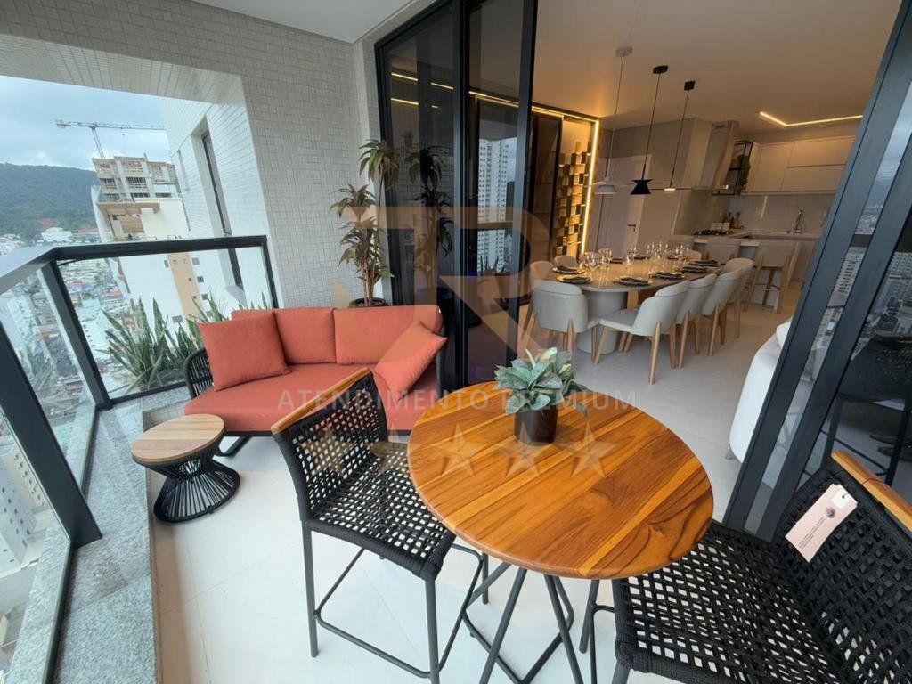 04 DORMITORIOS SENDO 02 SUITES