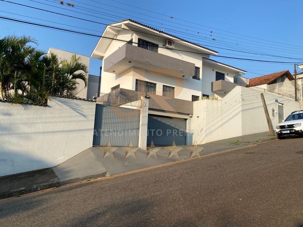 Sobrado 3 Dormitórios