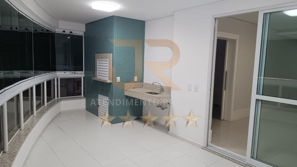 01 SUÍTE E 02 DEMI-SUÍTES