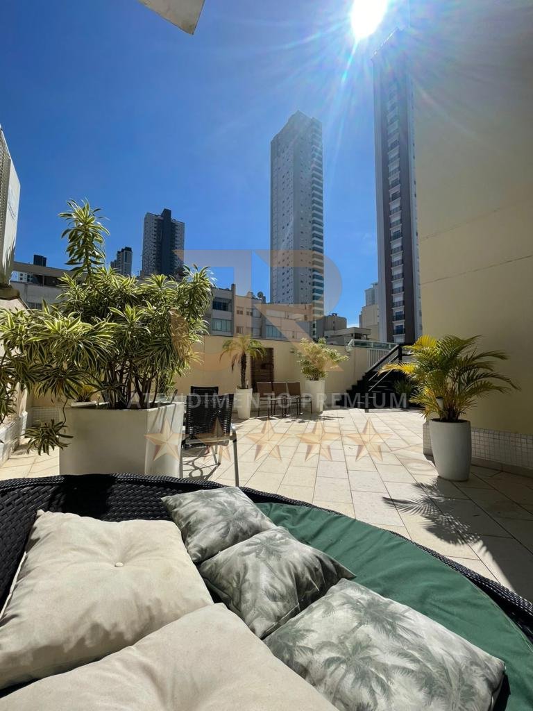 DIFERENCIADO COM PISCINA