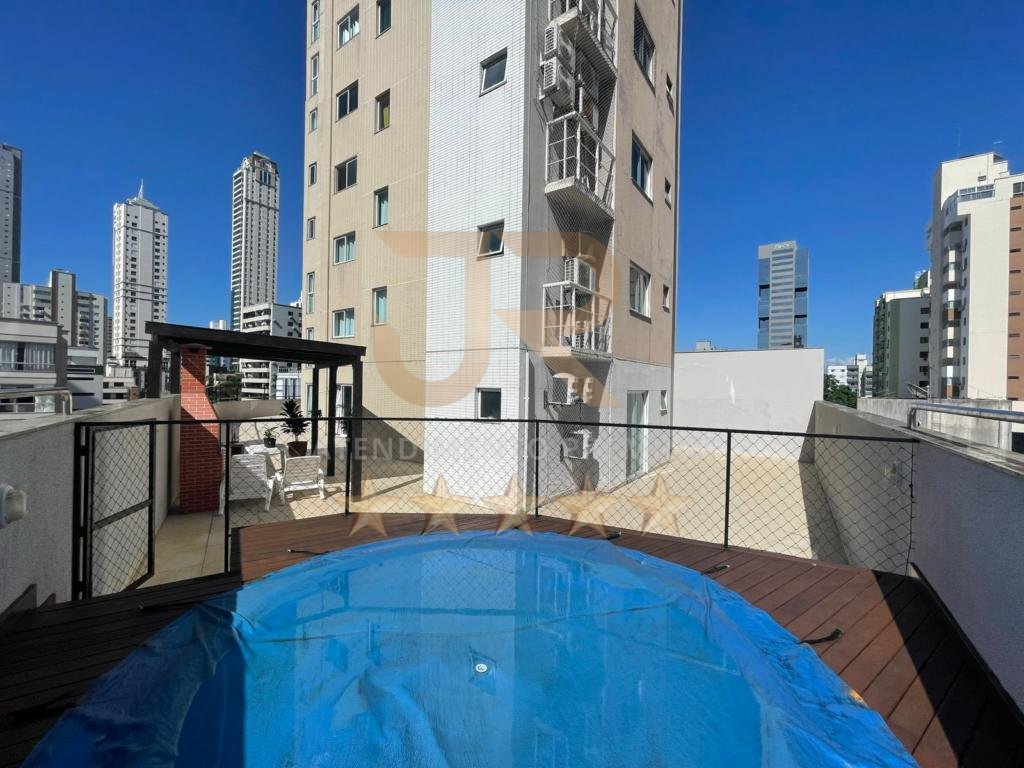 DIFERENCIADO COM PISCINA